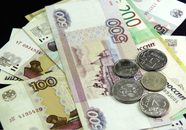 Тарифы на коммунальные услуги в Петербурге вырастут на 5% с 1 июля