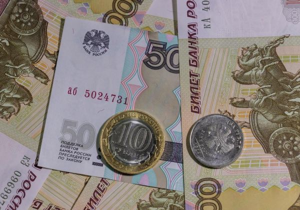 Рост зарплат кондитеров и портных в Санкт-Петербурге опередил инфляцию