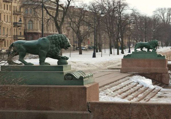 В Петербурге готовятся запретить распространение информации об ударах беспилотников