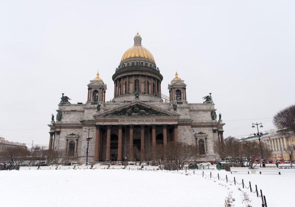 Санкт-Петербург объявляет «желтый» уровень опасности из-за экстремально холодной погоды